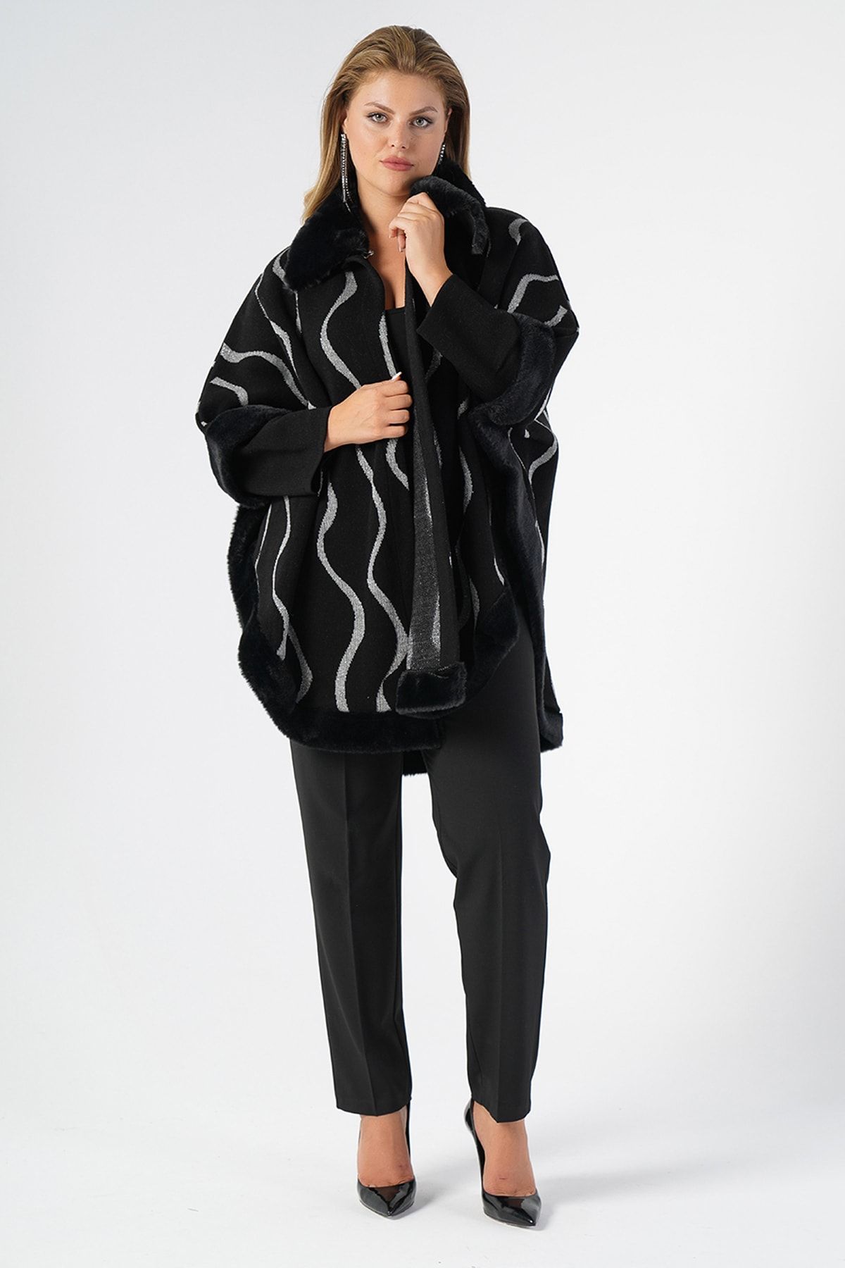 Nelly Plus Size Fur Poncho U 4223 Trendyol