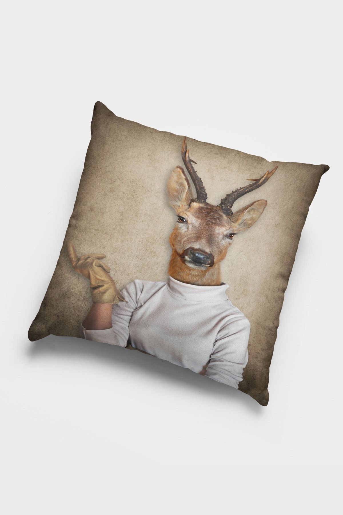 RugViva Women s Deer Premium Fabric Double Sided Throw Pillow