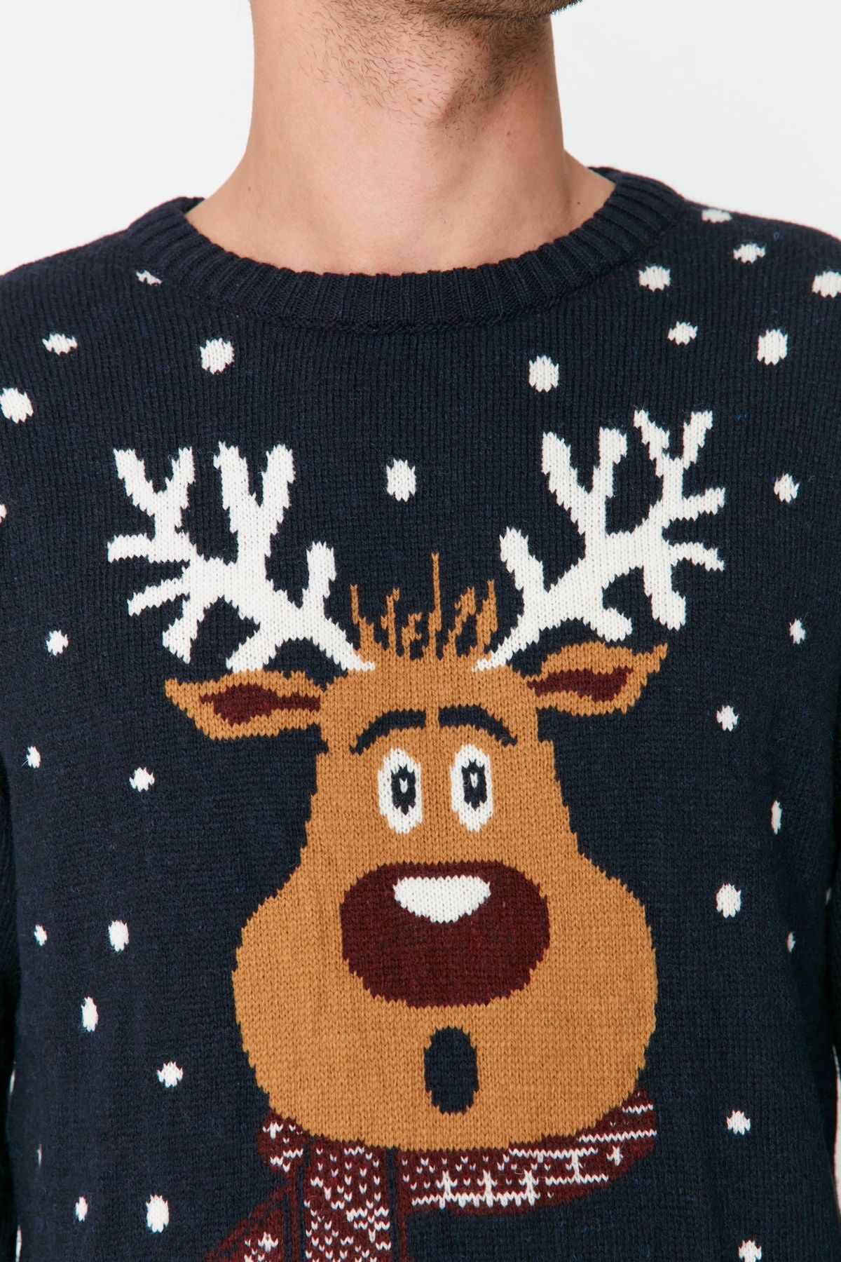 Trendyol Collection-Unisex Vánoční pletený svetr s vlněným vzorem jelena v námořnické modré - Crew Neck Tmnaw23Kz00224 5