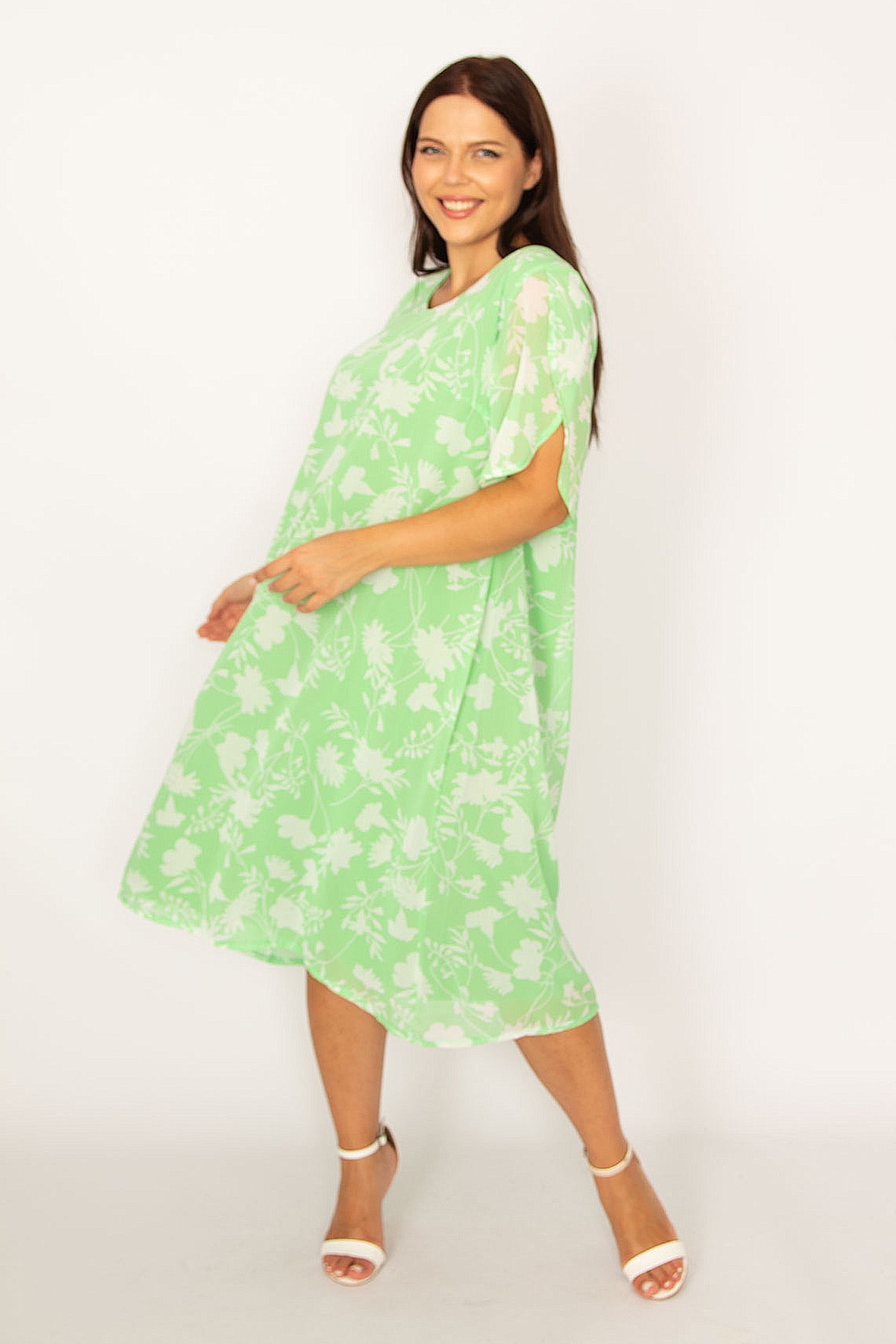 Şans Große Größen in Kleid Grün Asymmetrisch Fast ausverkauft