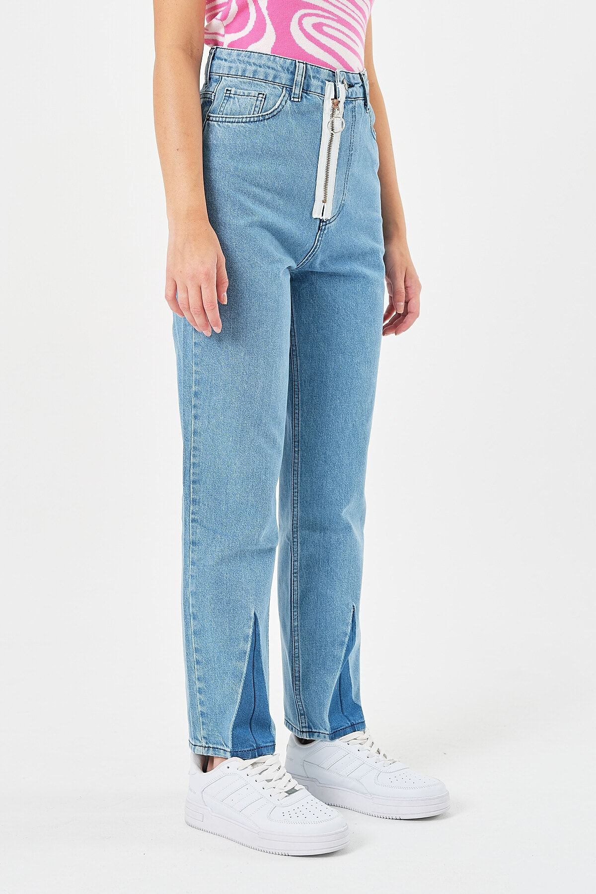 Kadın Buz Mavisi Yüksek Bel Fermuarlı Mom Jeans