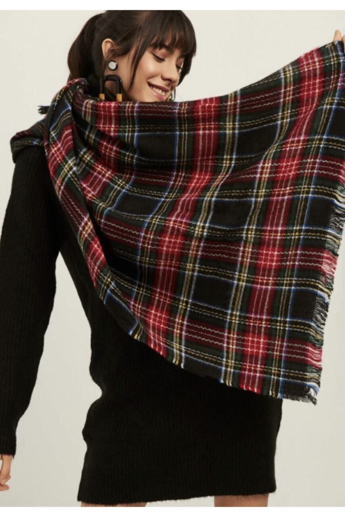 laviyonsa-Black Plaid Scarf & Shawl 2