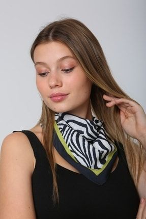 Kadın Zebra Desenli Siyah Fular - Bandana 50x50 Cm Flr23 FLR1013