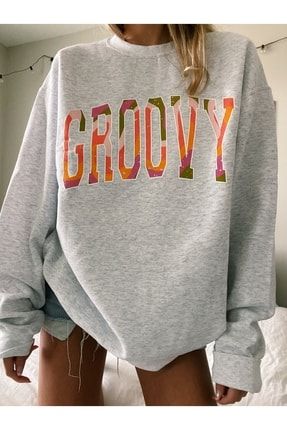 Kadın Gri Groovy Basklı Oversize Sweatshirt SWE-SORT