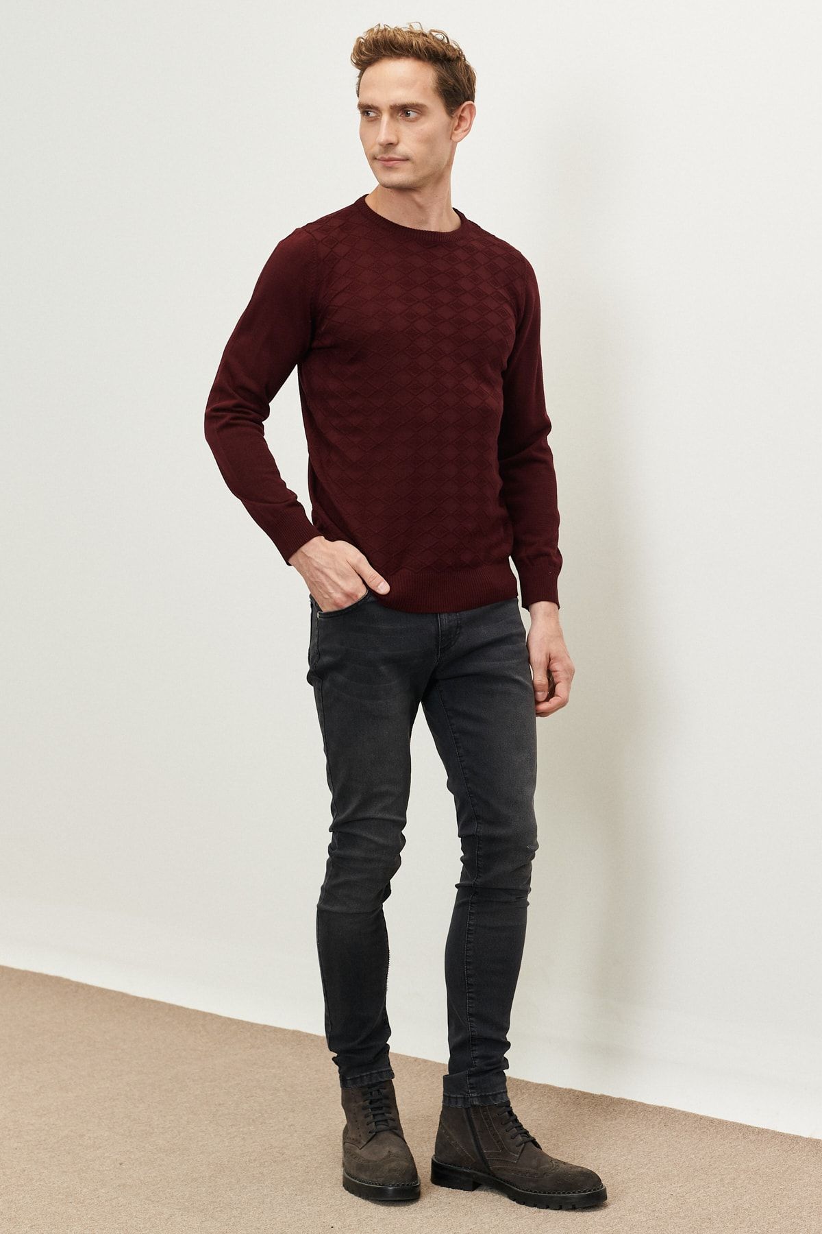 Alt ny ld z Classics Men s Claret Red Standard Fit Crew Neck Plain