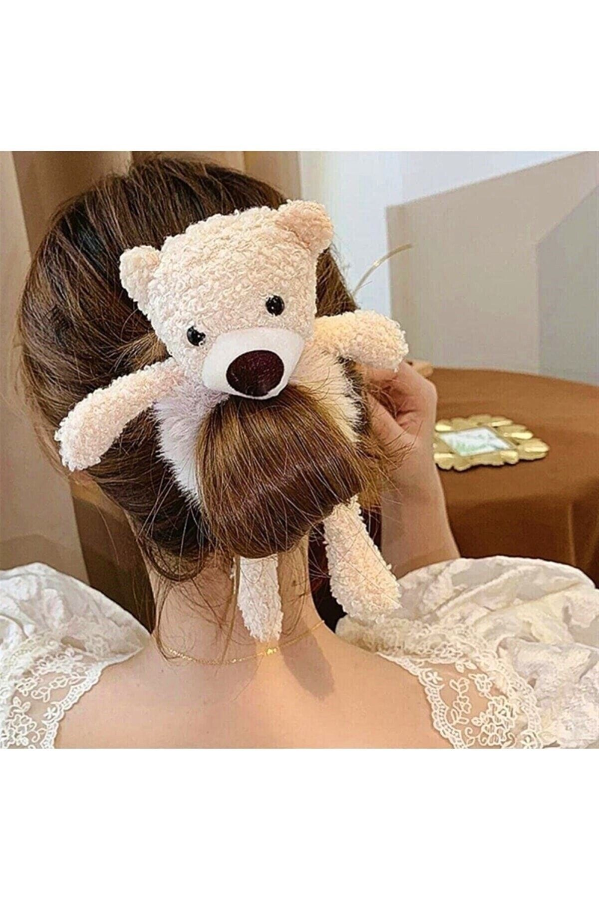 Bear buckle top