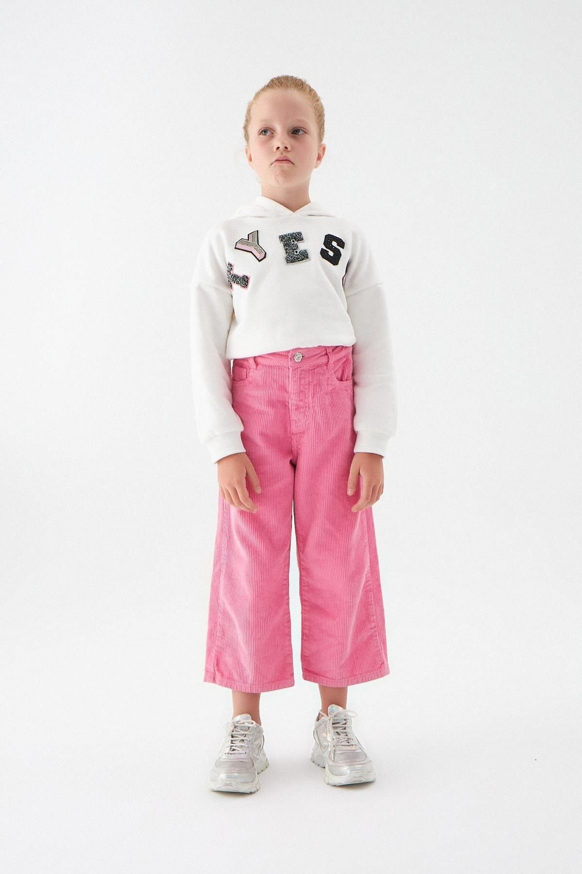 complete the look image