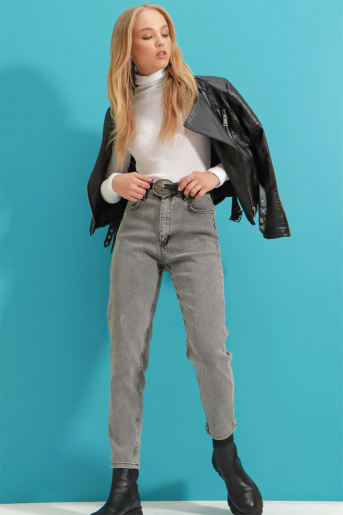 Kadın Açık Antrasit Yüksek Bel Beş Cepli Likralı Mom Jeans ALC-X9293