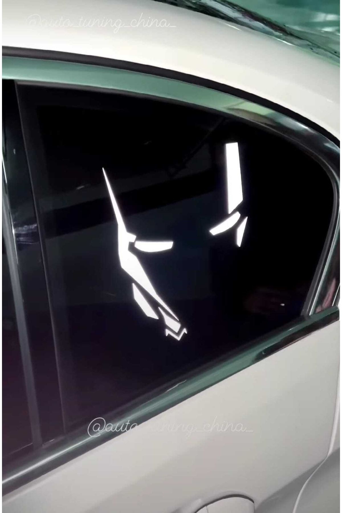 Garaj Marketim-High QualitY 4d Iron Man White Car Sticker - 15x17cm Foil 3