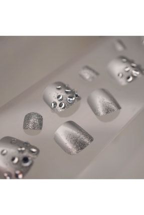 24'lü Gümüş Gri Mat Simli Ayak Takma Tırnak Lüks 3d Kristal Taşlı Desenli Pedikür Nail Art Set. E99
