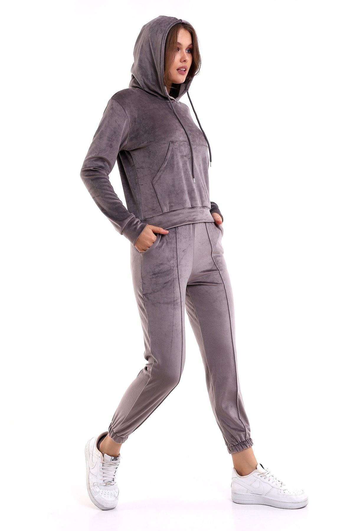 Grey velour tracksuit 2025