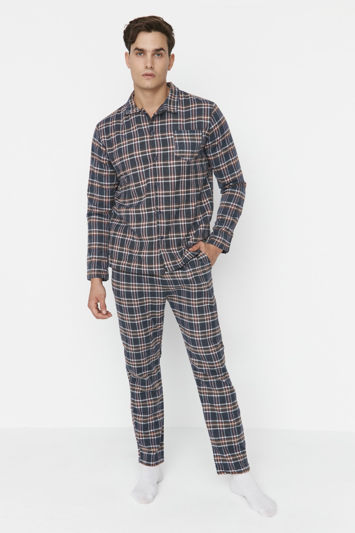 TRENDYOL MAN Lacivert Erkek Regular Fit Ekose Dokuma Pijama Takımı TMNAW23PT00102