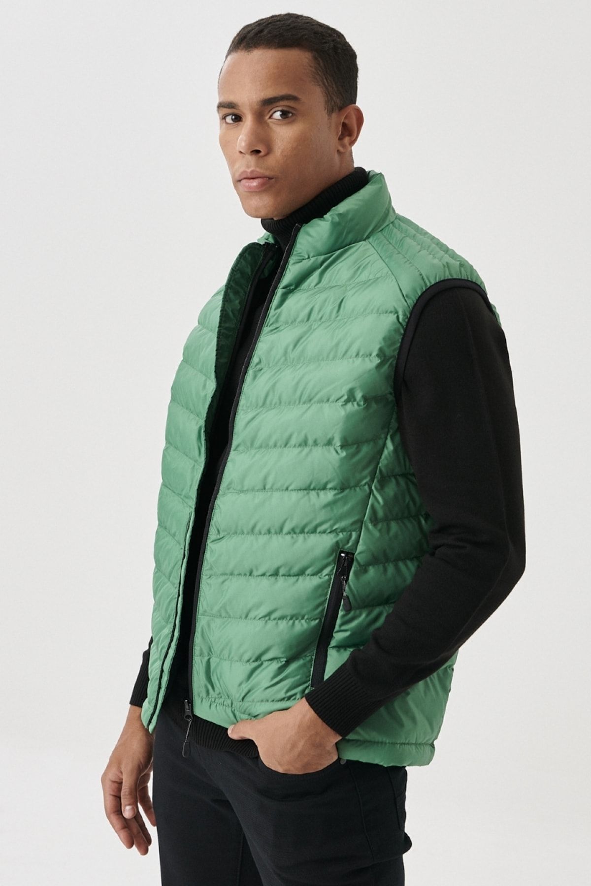 Dark green puffer vest outlet
