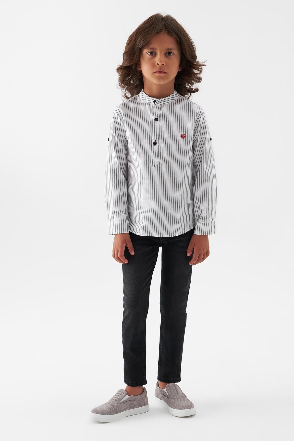 complete the look image
