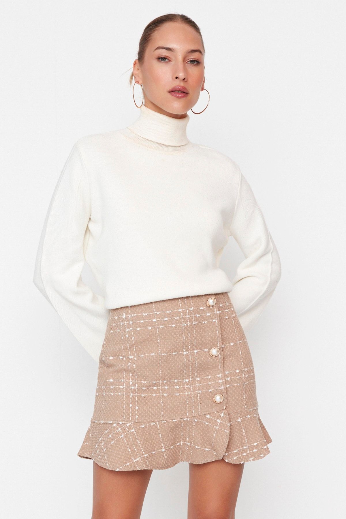 Trendyol Collection-Кафява мини тъкана пола от туид с копчета и връх с волани TWOAW22ET0155 3