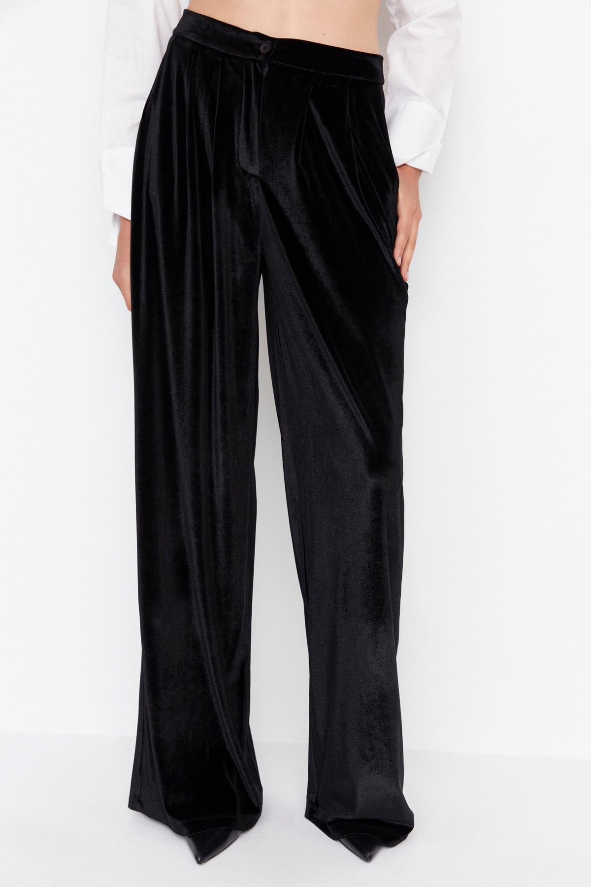 Trendyol Collection-Schwarze Samthose in limitierter Auflage TPRAW23PL00017 4