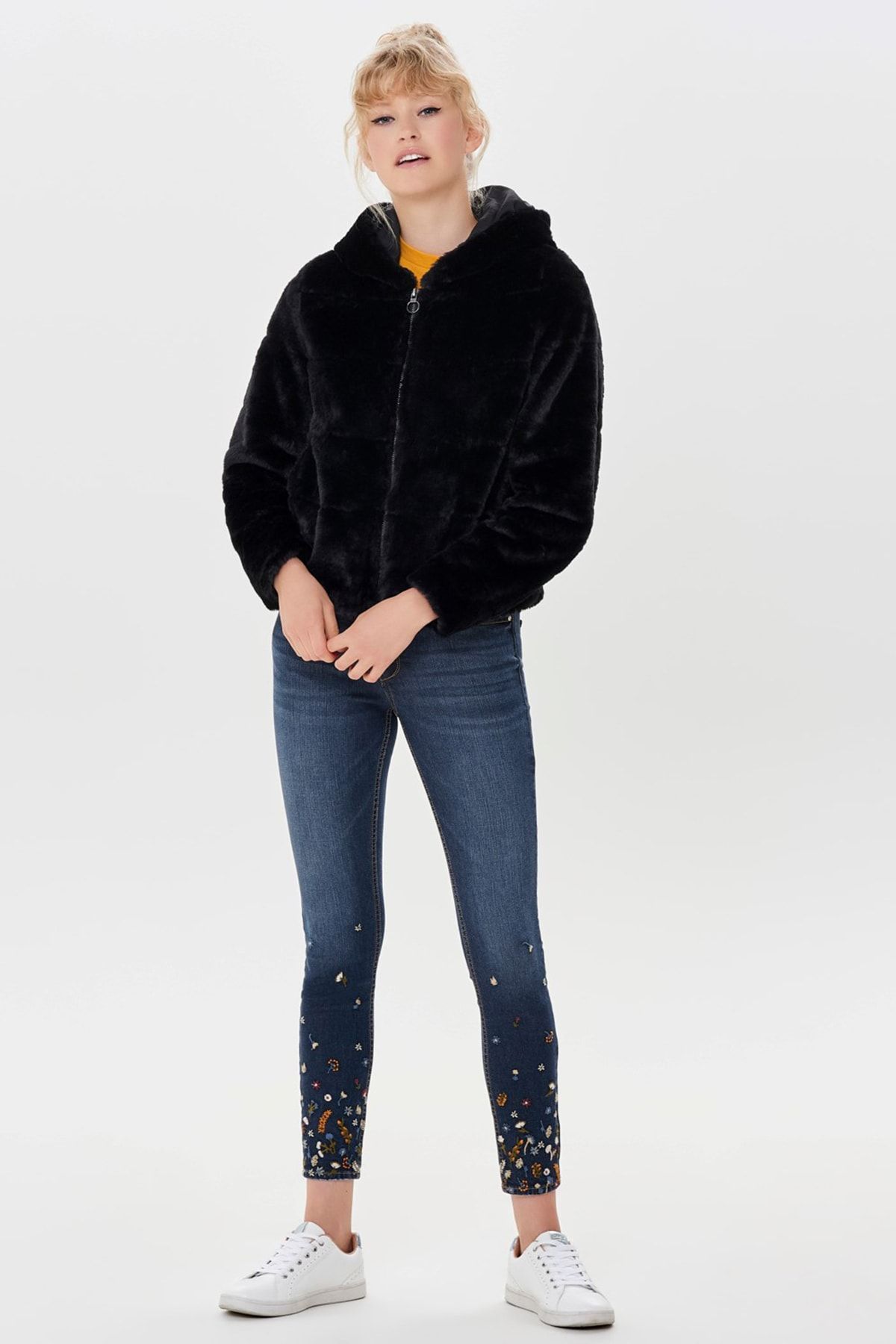 Only Women s Onlchris Hooded Fur Coat 65515156560 Black