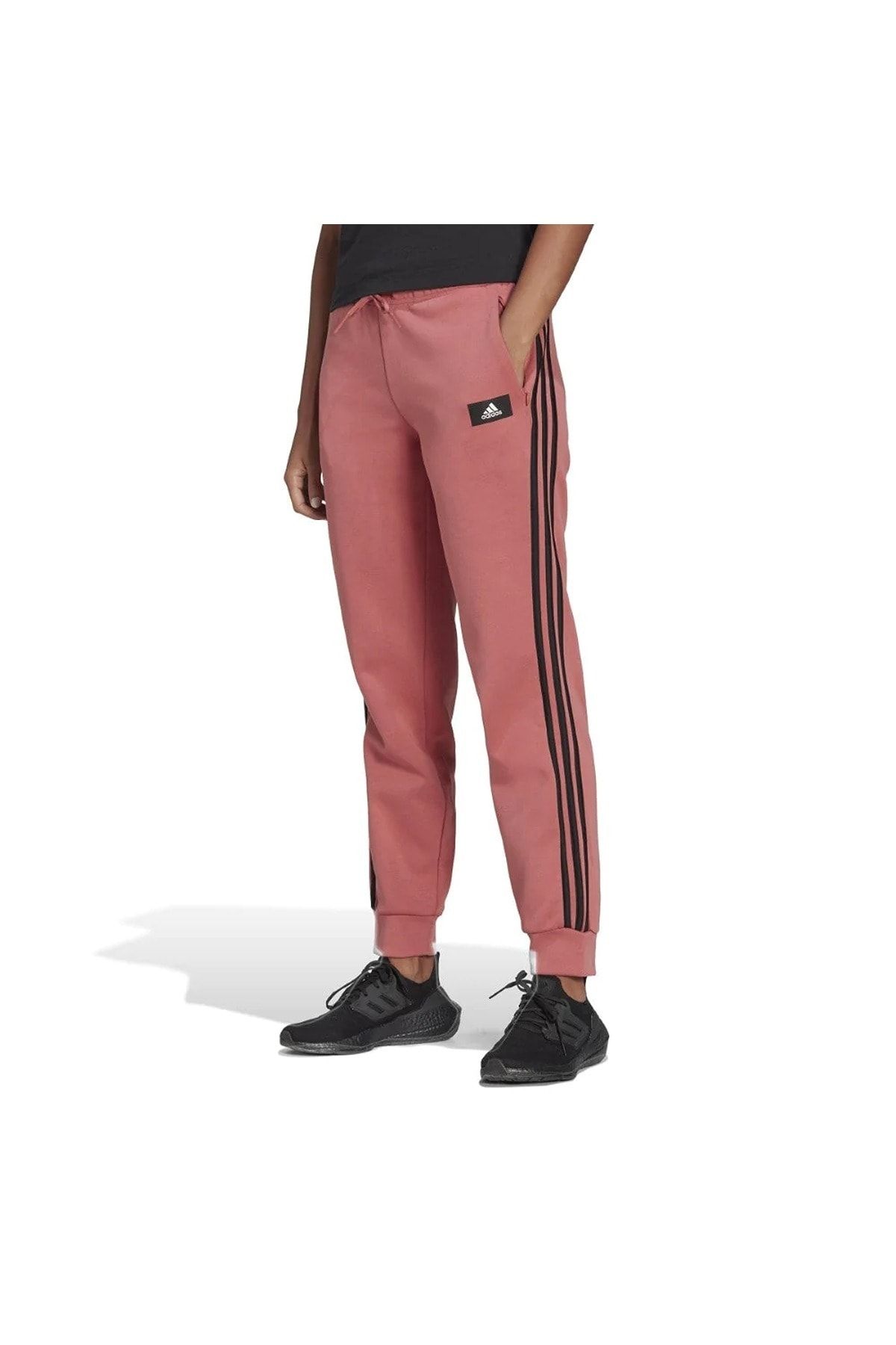 Adidas chino on sale joggers rosa
