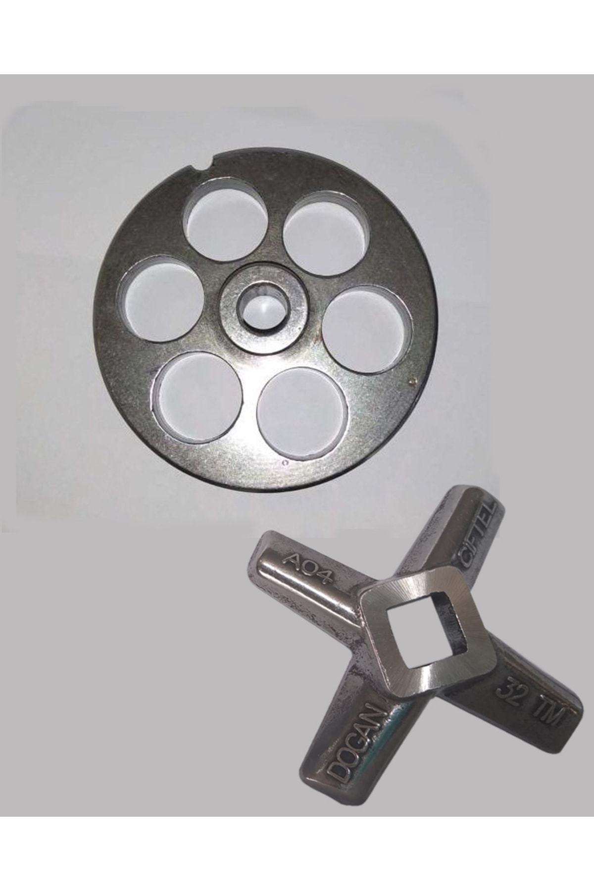 Number 32 Meat Grinder for Butchers 25 Mm Mirror and Knife Set Cubes Set