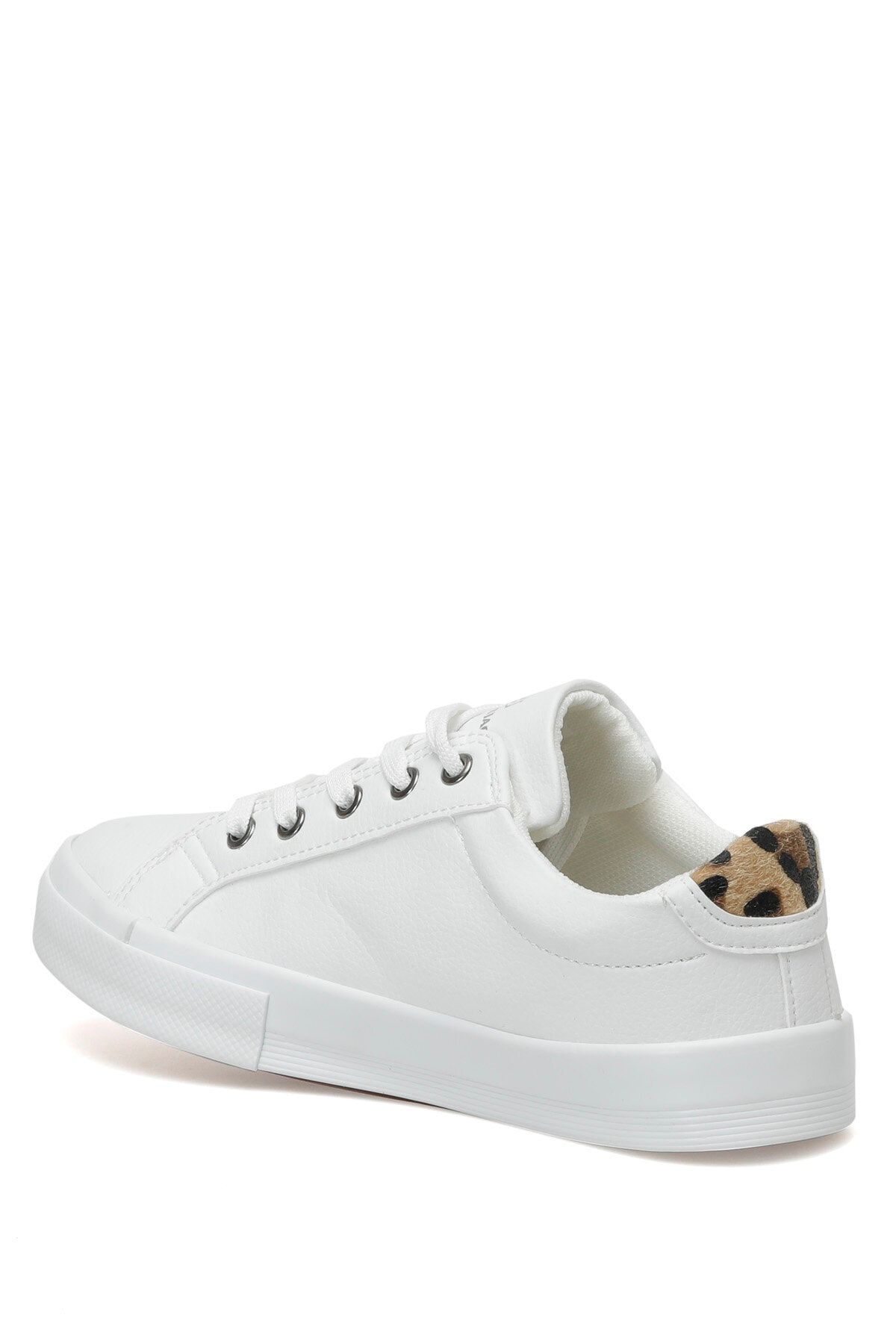 Desma white running shoes on sale