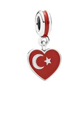 Kadın Kalpli Türkiye Bayrağı Gümüş Charm PNC791552ENMXDR