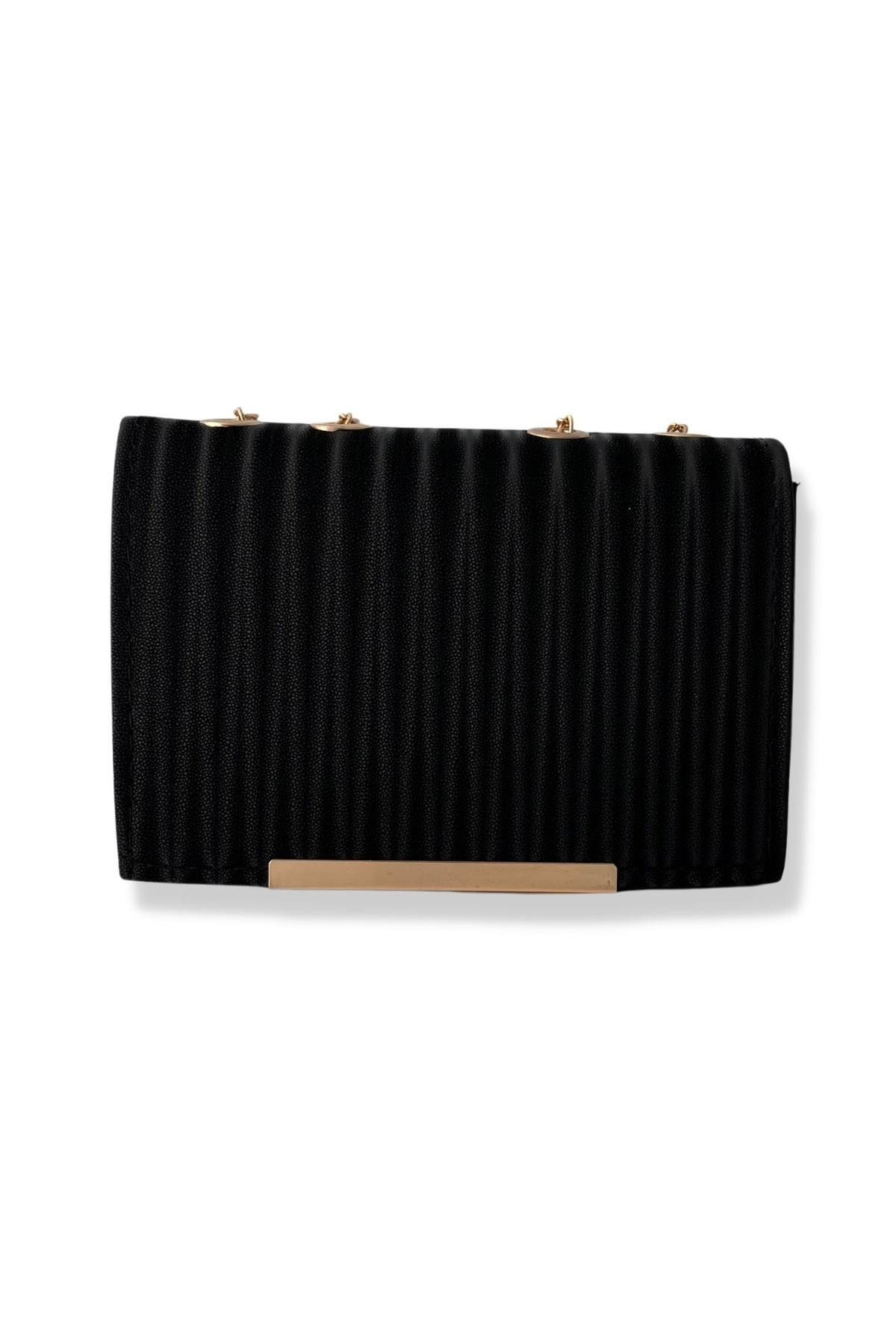 Debut hotsell clutch bag