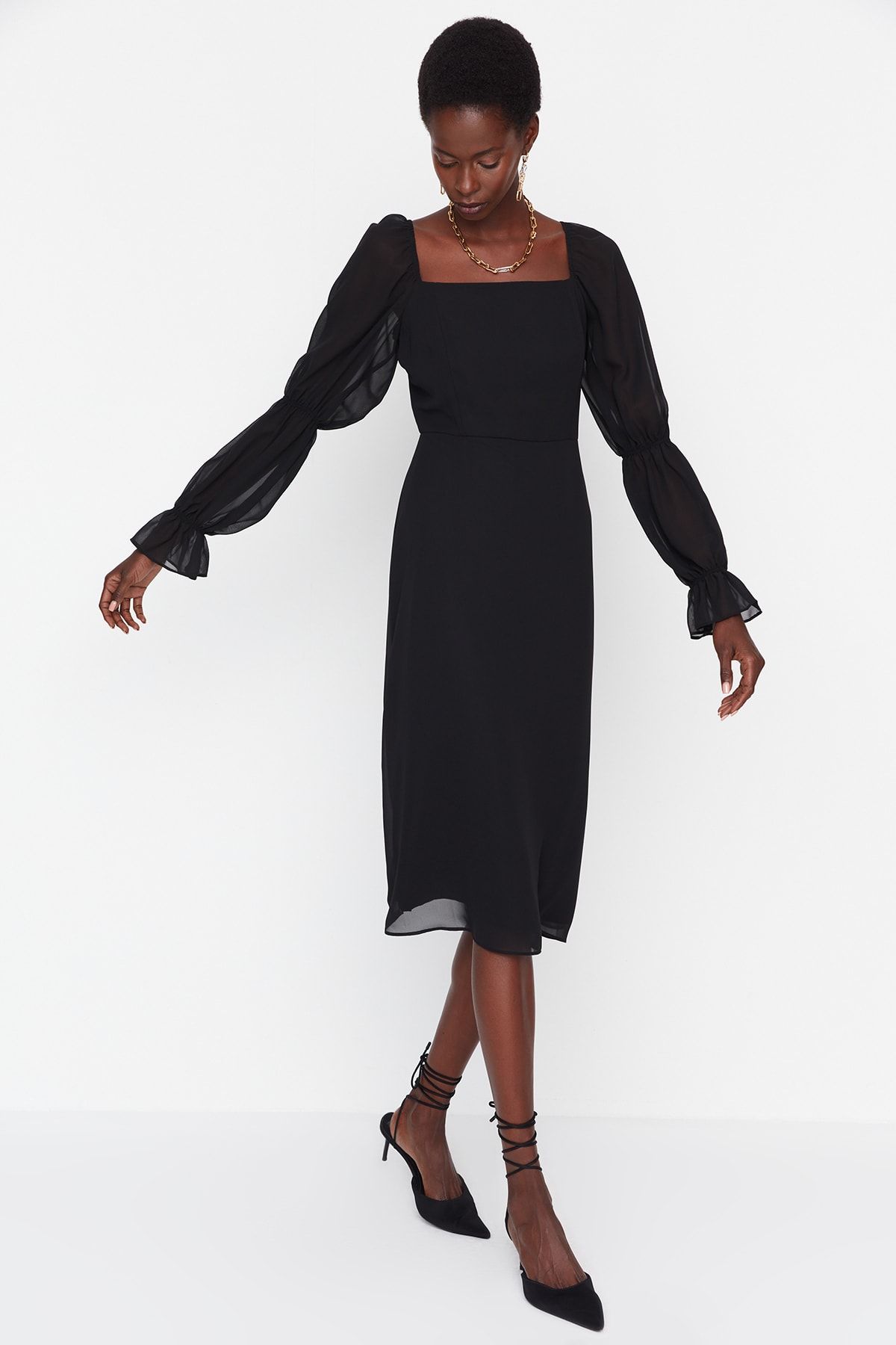 Trendyol Collection Kleid Schwarz A-Linie Fast ausverkauft