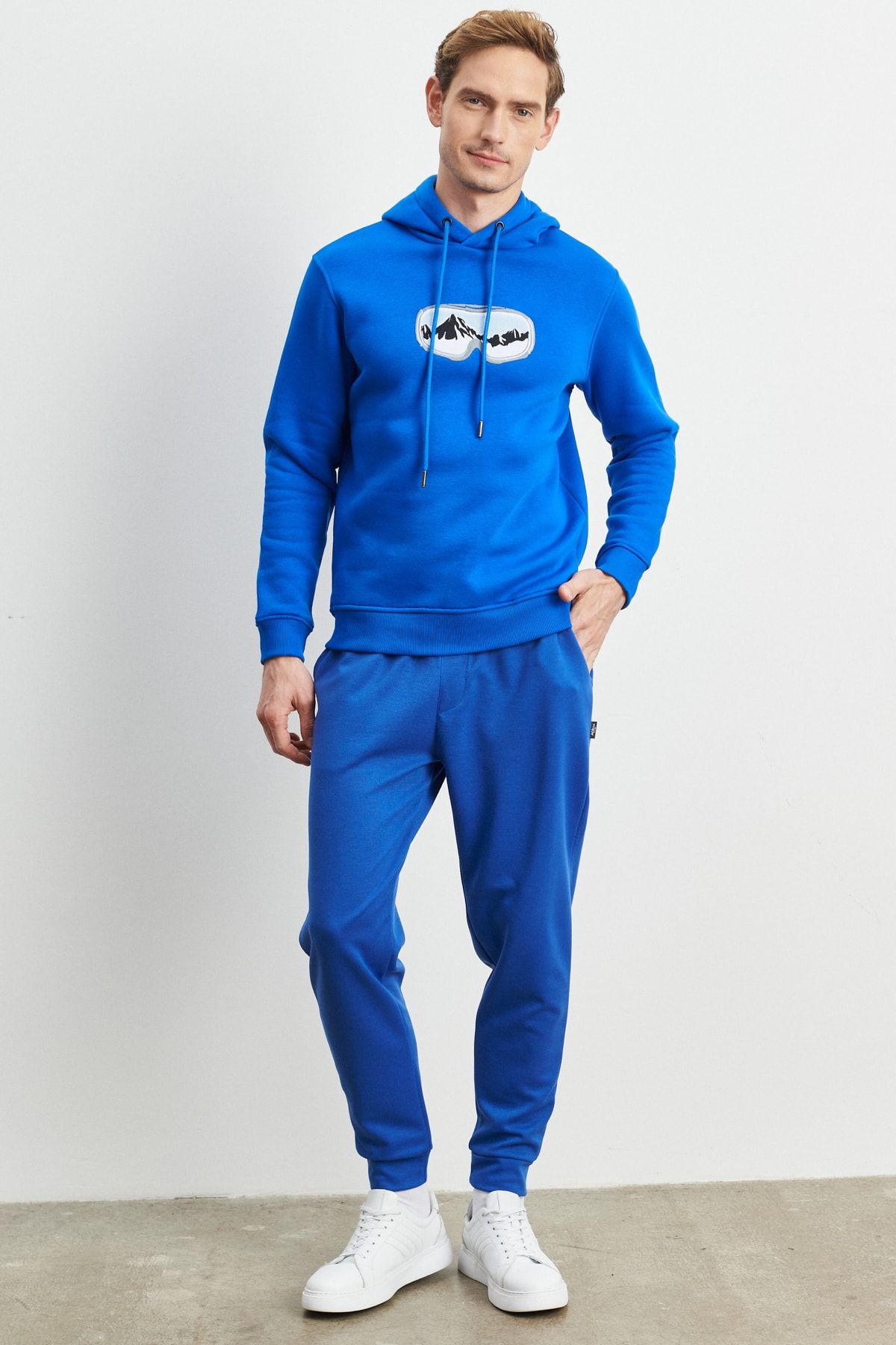 AC&amp;Co / Altınyıldız Classics Erkek Saks Mavi Standart Fit Beli Ve Paçası Lastikli Rahat Spor Eşofman Altı NV12623