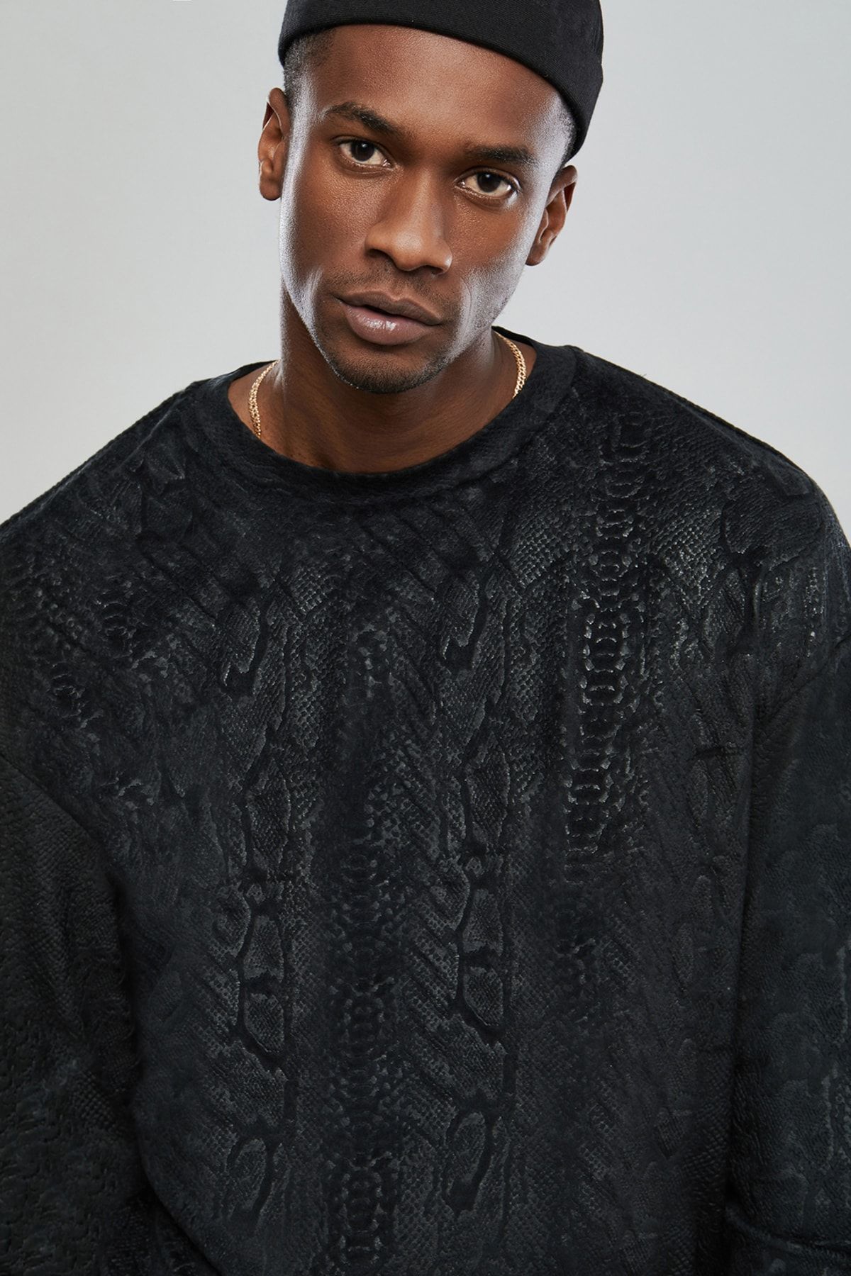 Dear Deer Black Mamba Velvet Sweatshirt Trendyol