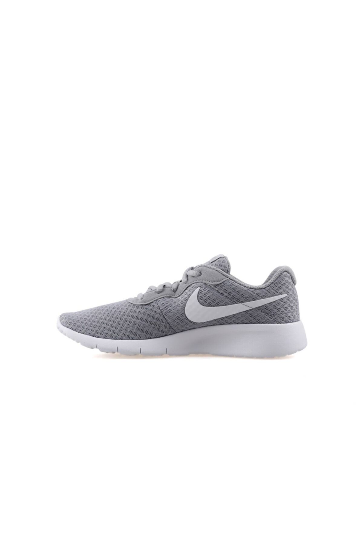 Dark grey shop nike sneakers