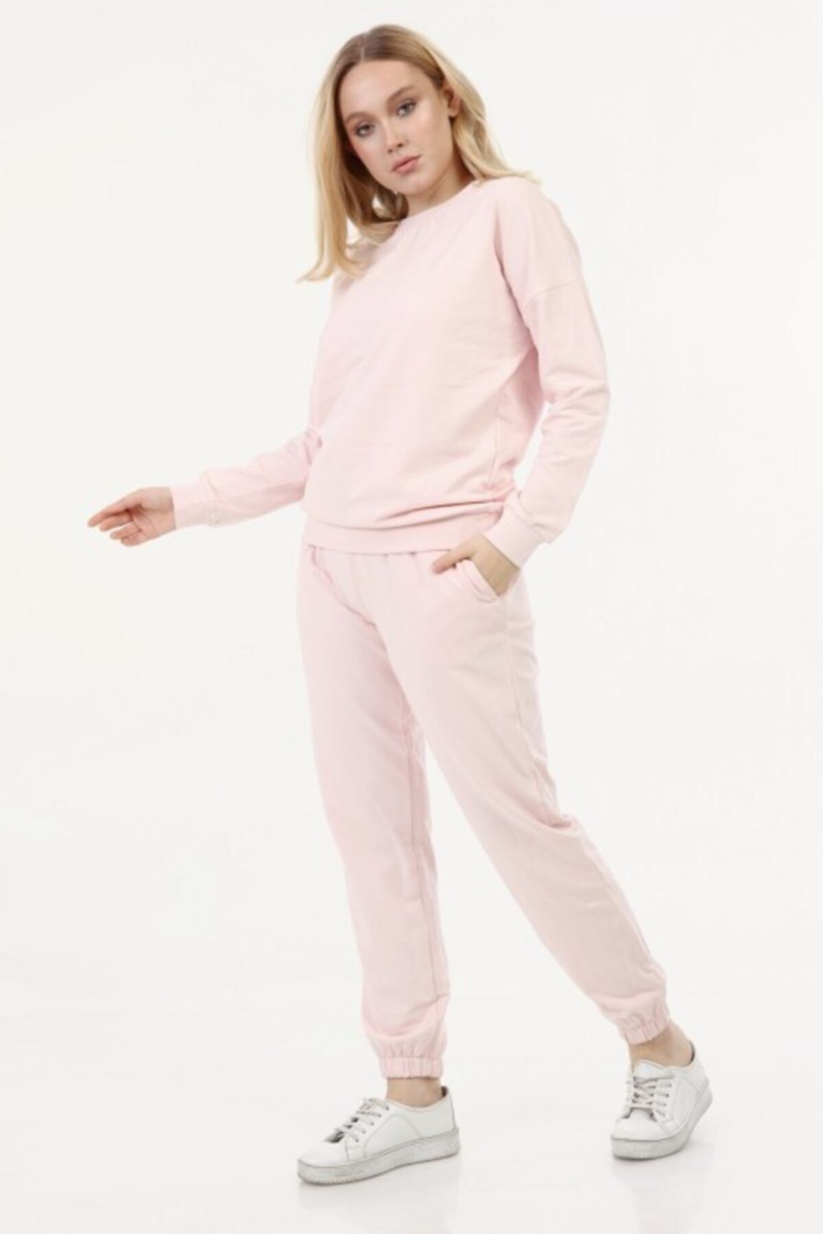 Pink color online sweatsuit