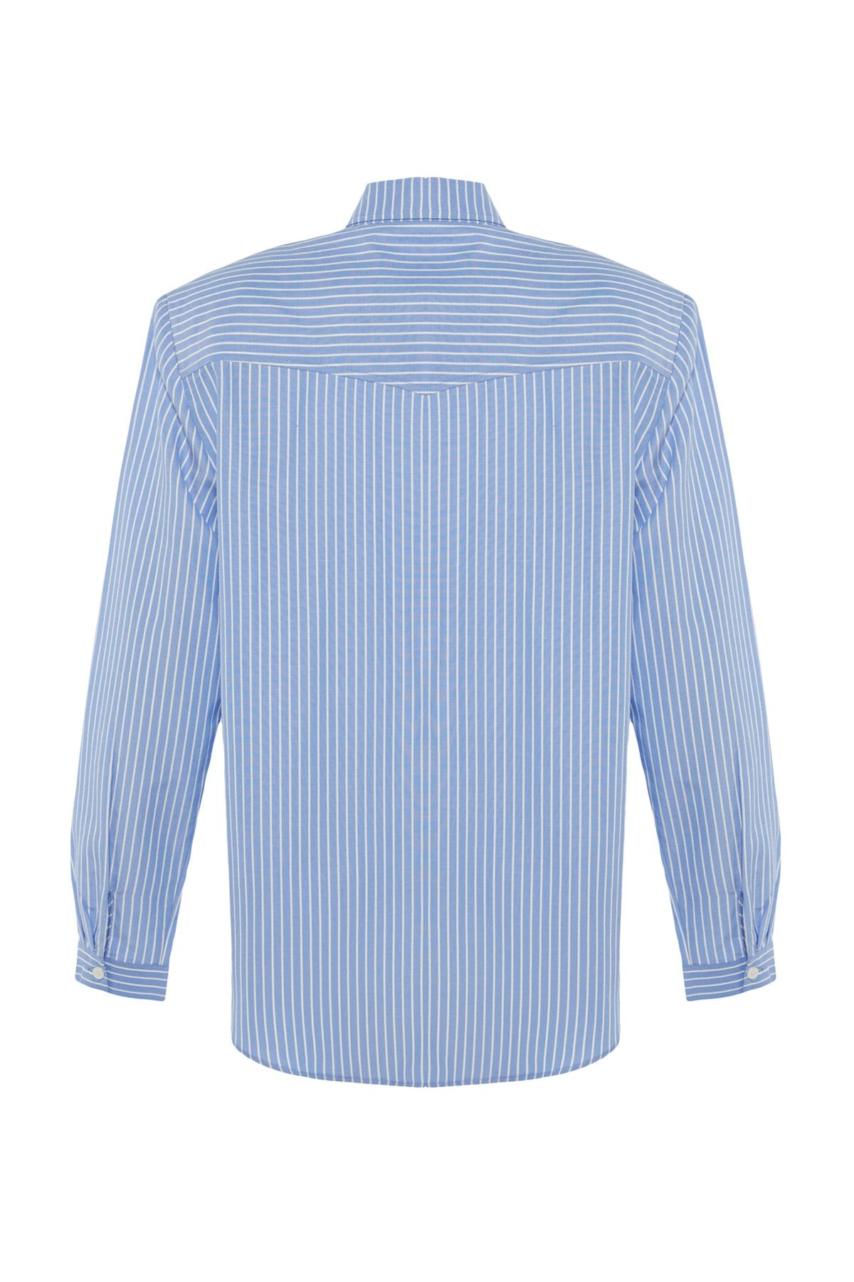 Trendyol Collection-X Sagaza Studio Weiß-Blaues Hemd mit Taschendetail TPRAW23GO00022 9