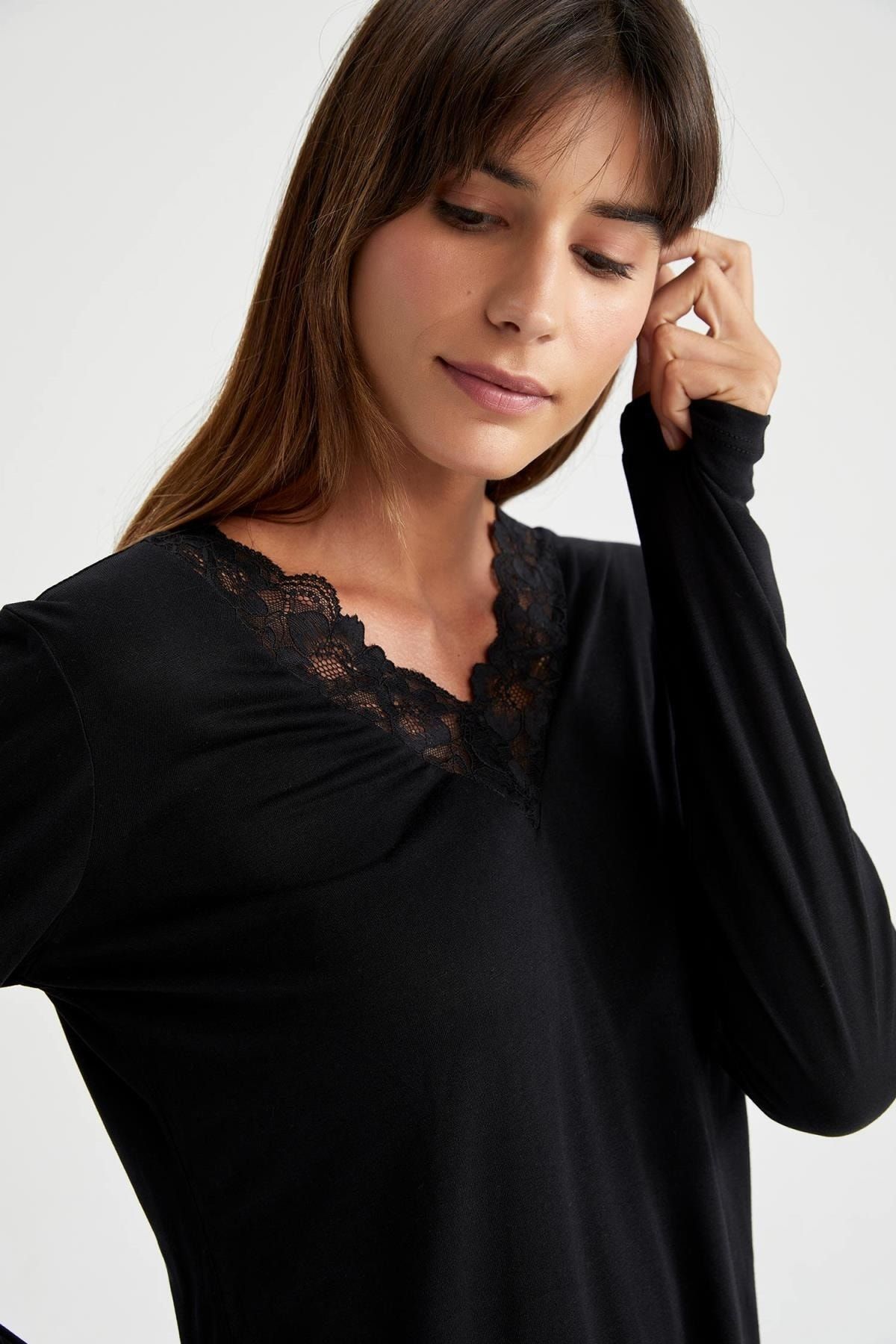 DeFacto-Fall In Love V-Neck Lace Long Sleeve Pajama Set 3
