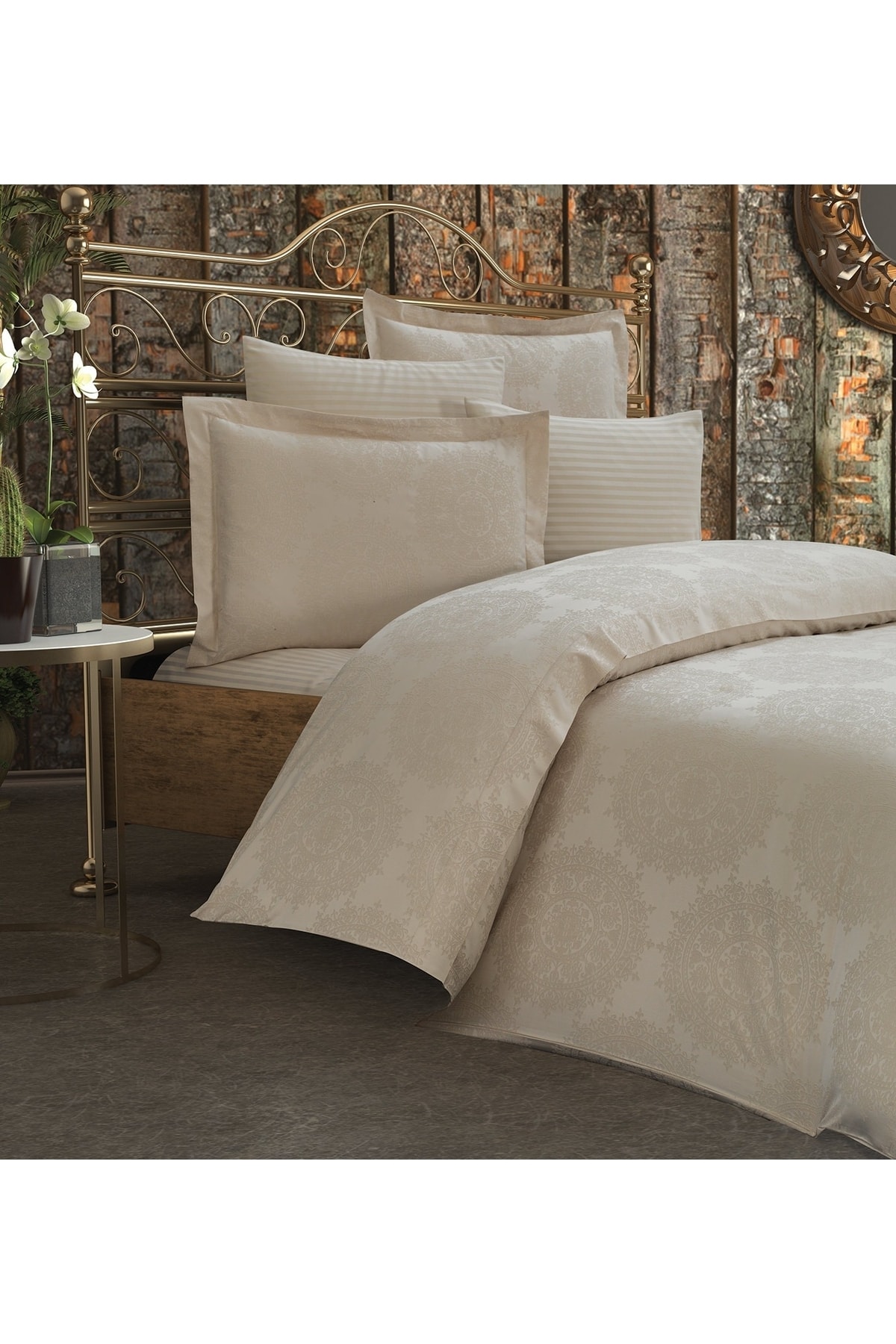 Tiara Bamboo Jacquard Fabric Beige Double Duvet Cover Set 6 Pieces - 899