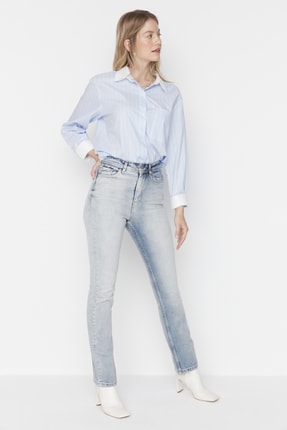 TRENDYOLMİLLA A&ccedil;ık Mavi Y&uuml;ksek Bel Flare Jeans TWOAW23JE00639