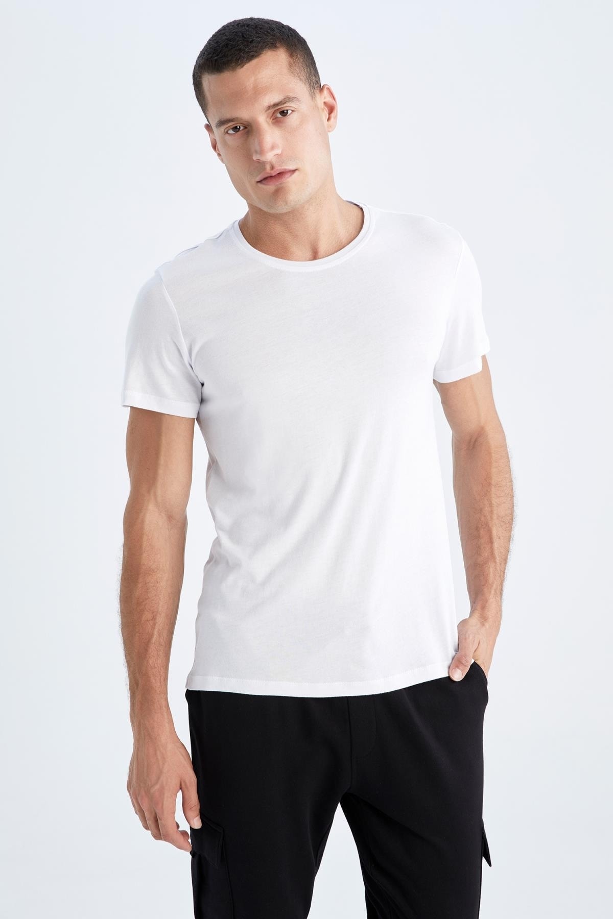 DeFacto T-Shirt Weiß Slim Fit