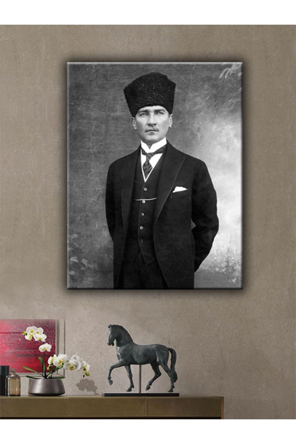 Sanat Duvarım Atatürk Temalı Kanvas Tablo (ALICI İSMİNE ÖZEL HAT YAZILI FON KAĞIDI HEDİYELİ)