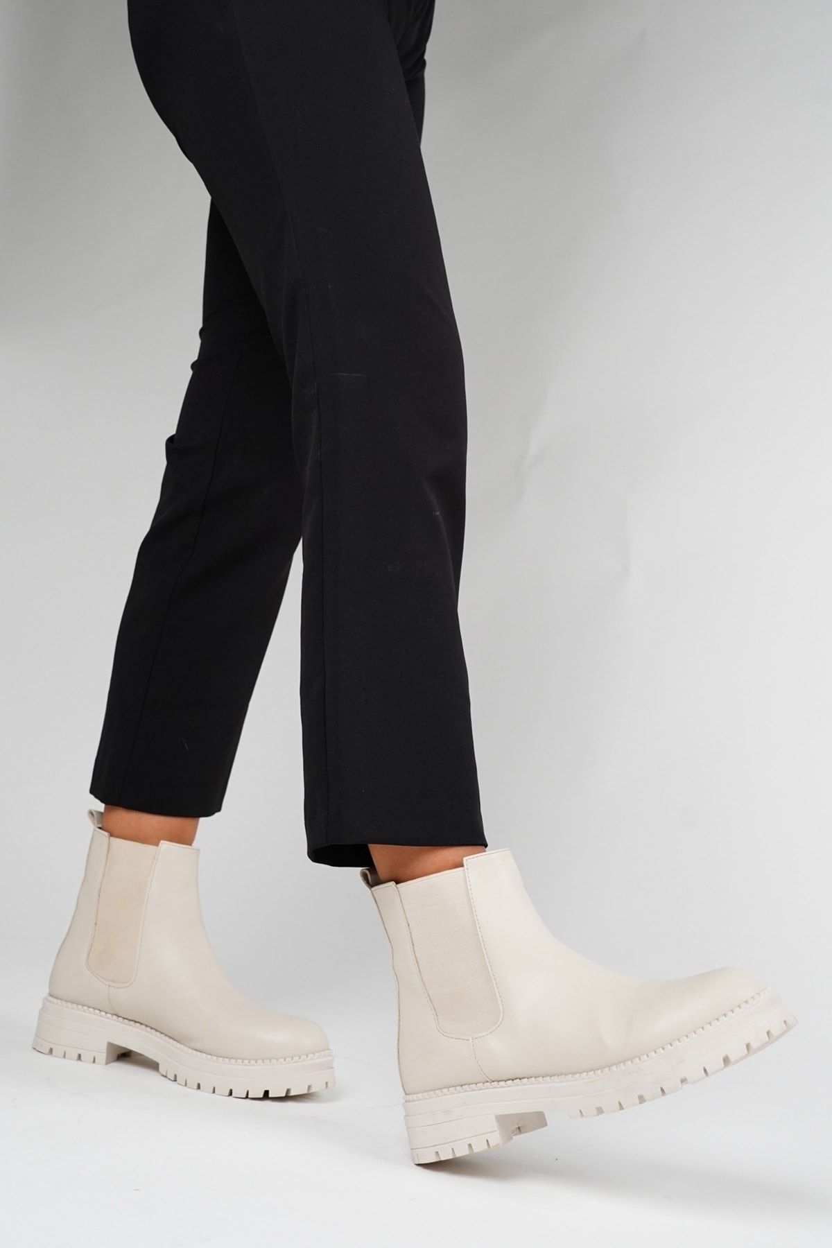 LuviShoes-Eigene beige Damenstiefel 8