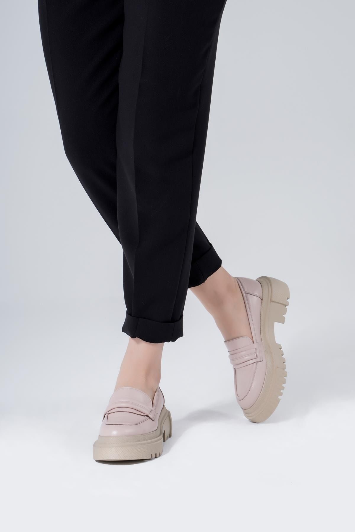 CZ London Hakiki Deri Kadın Kalın Tabanlı Tırtıklı Loafer Casual Ayakkabı VB9718