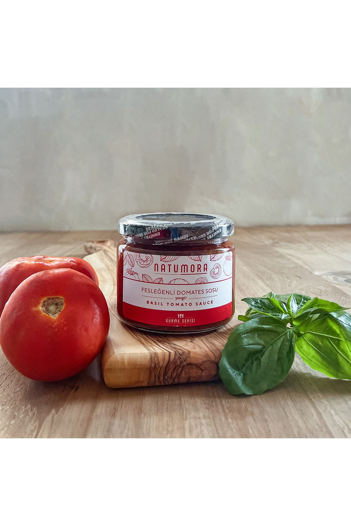 Natumora Fesleğenli Domates Sos-300 G