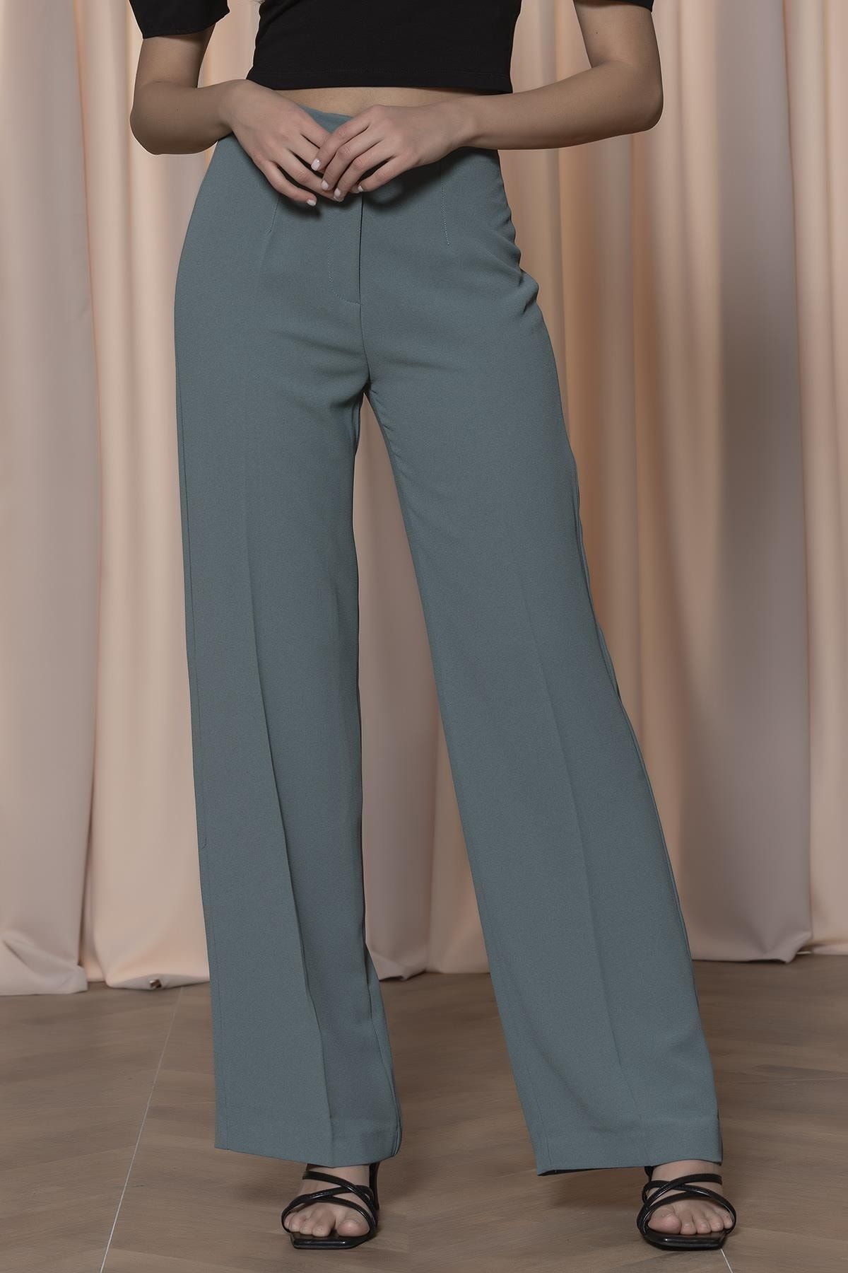 its basic Women's Green Color Crepe Fabric Wide Leg Fit Comfortable Cut  Trousers - Trendyol