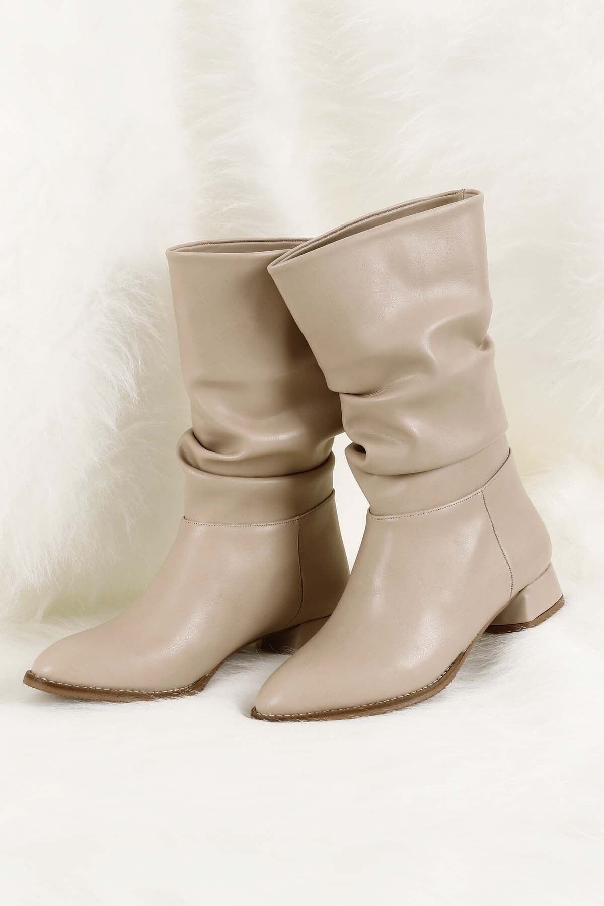 GÖNDERİ(R) Stiefelette Beige Flacher Absatz
