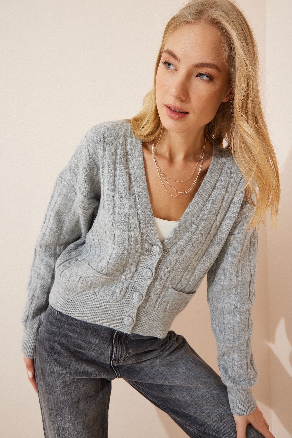 Happiness İstanbul Strickjacke Grau Regular Fit Fast ausverkauft