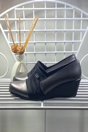 Kadın Siyah Dolgu Platin Taşlı Ayakkabı LUP-75