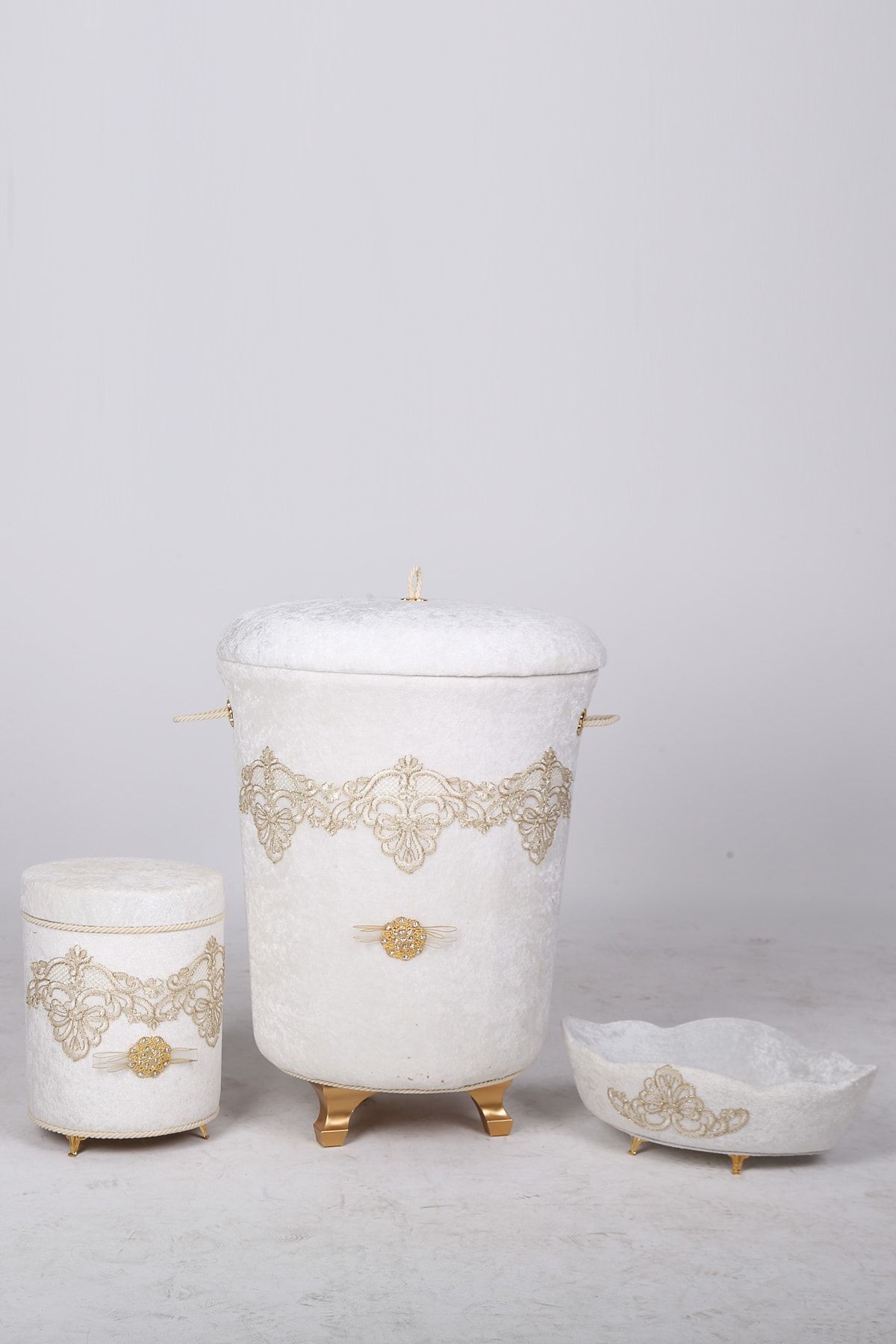 Bonny Home Krem Kadife Çeyizlik Dantelli Banyo Kirli Çamaşır Sepeti Seti 3lü RN10545