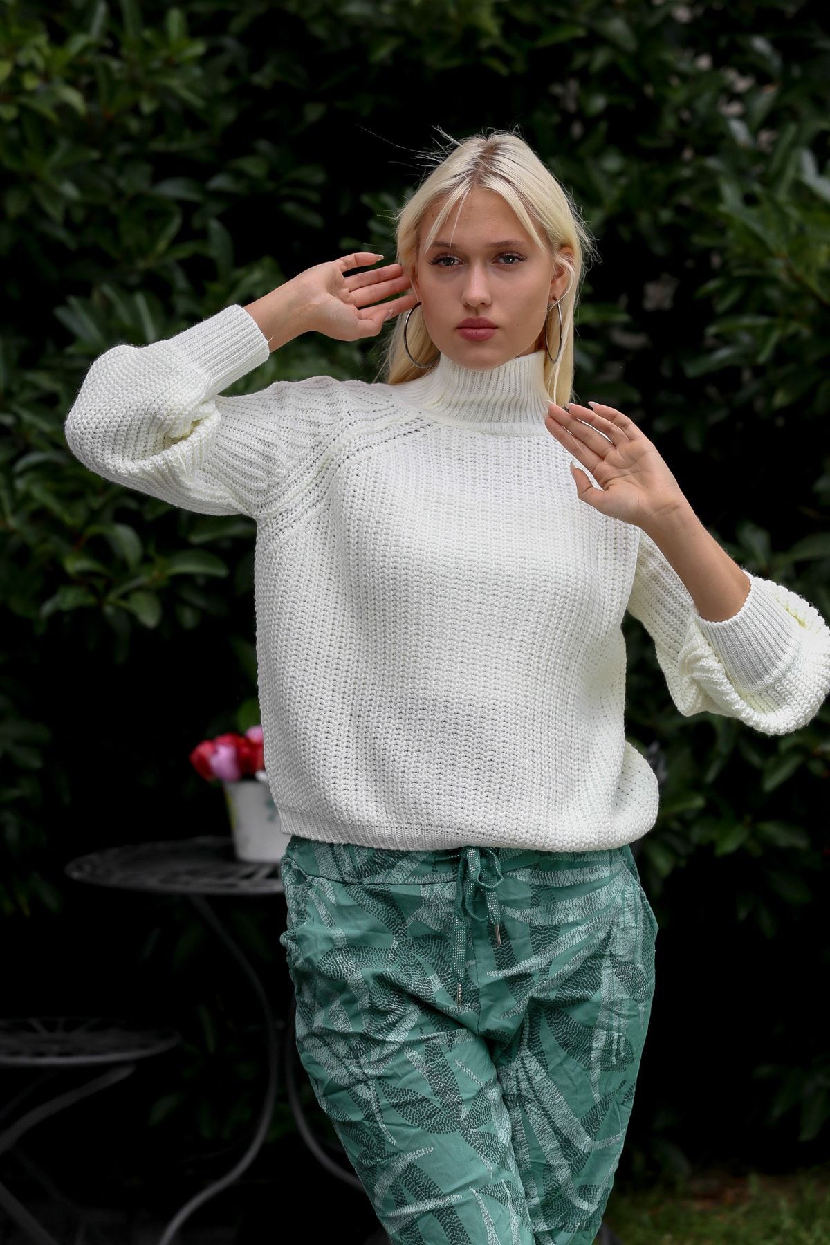 Chiccy Pullover Weiß Regular Fit Fast ausverkauft