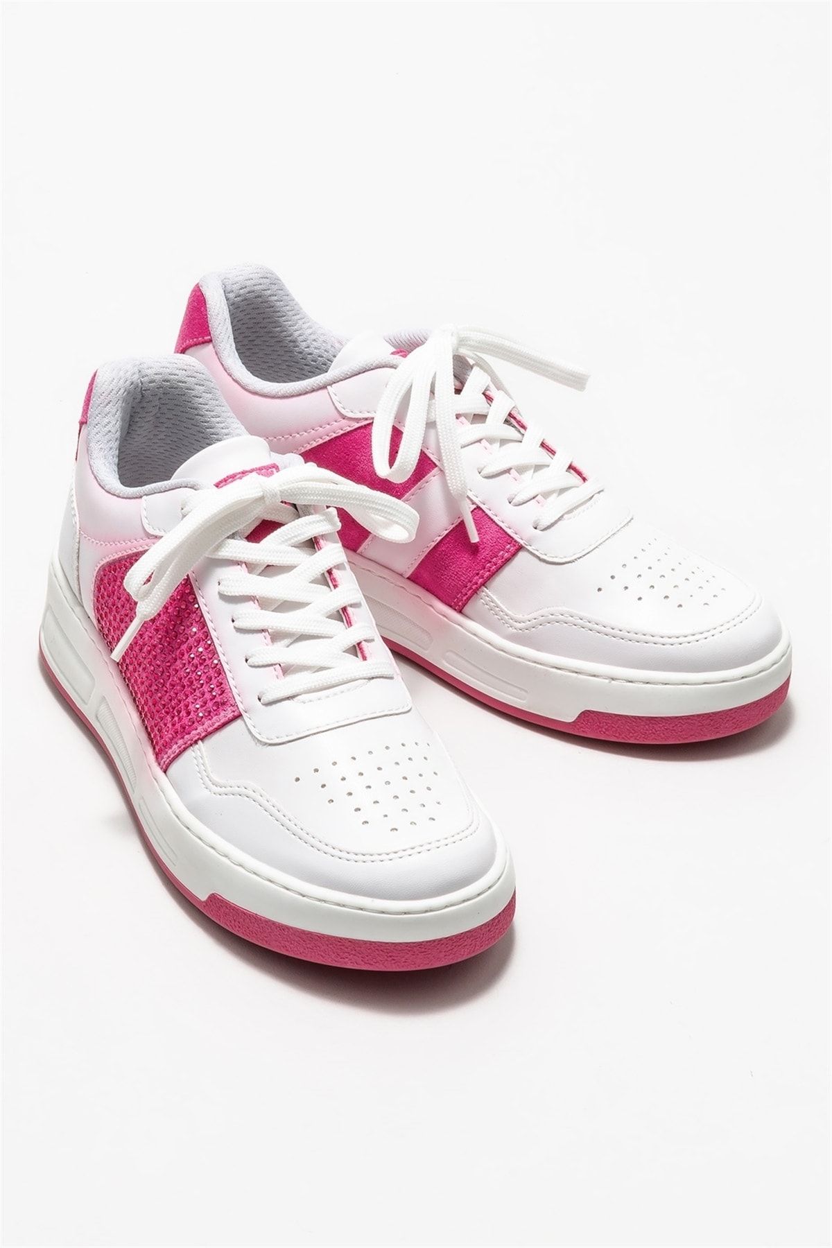 Elle clearance sneakers 2020