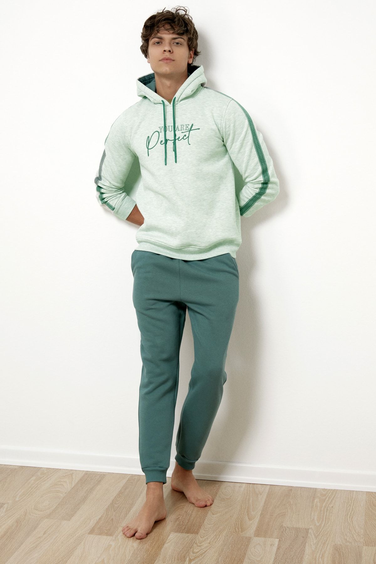 CO KU Men s Skinny Leg Hooded Winter Tracksuit with Drawstring