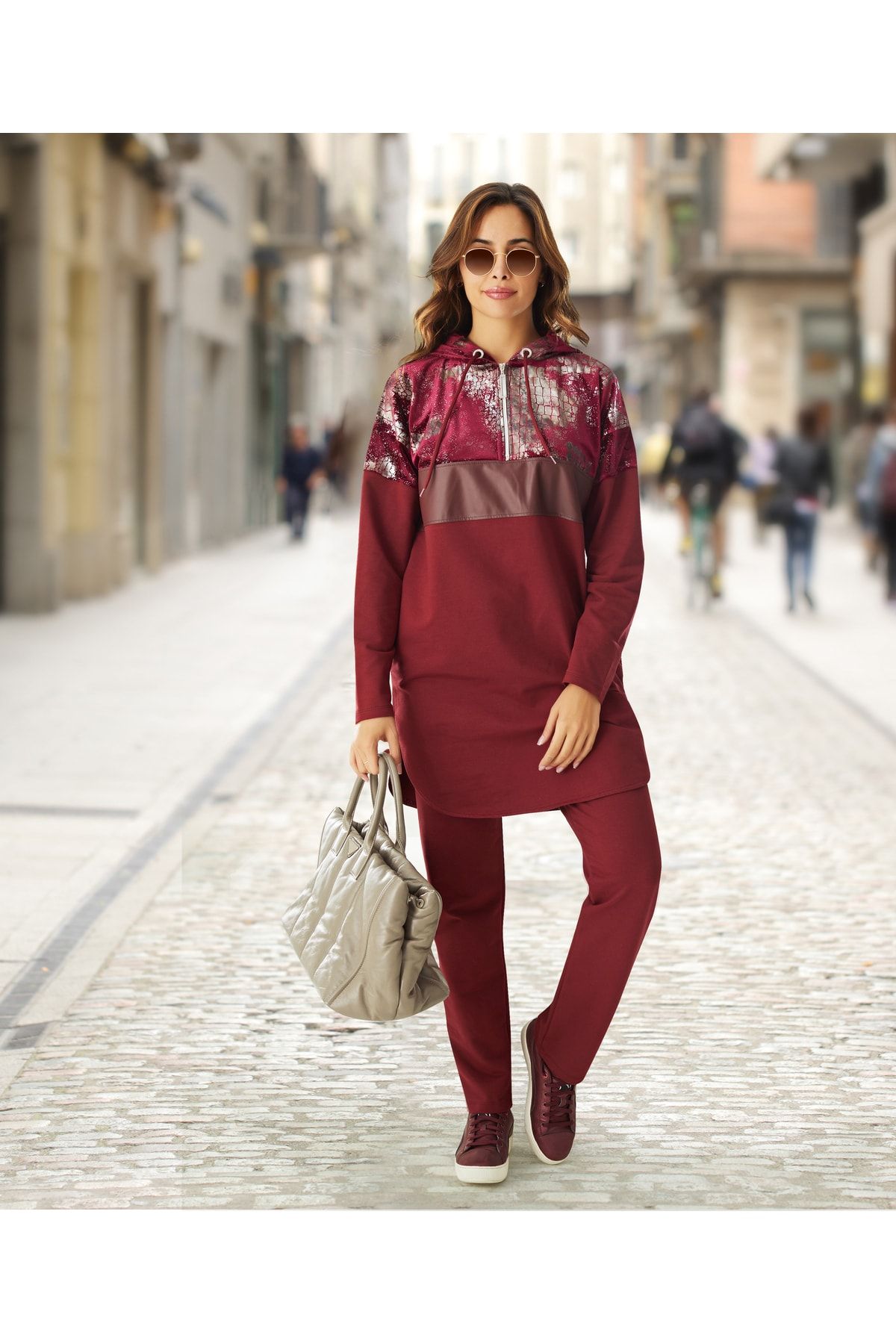 Slim fit sweatsuit outlet