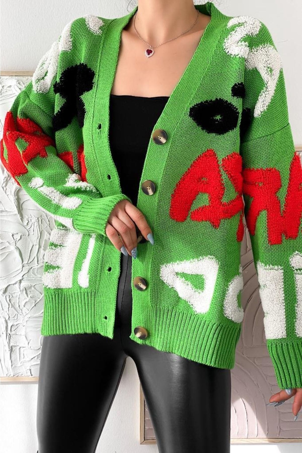FEMELLE-Cardigan de tricotaj verde fistic cu nasturi cu model 4